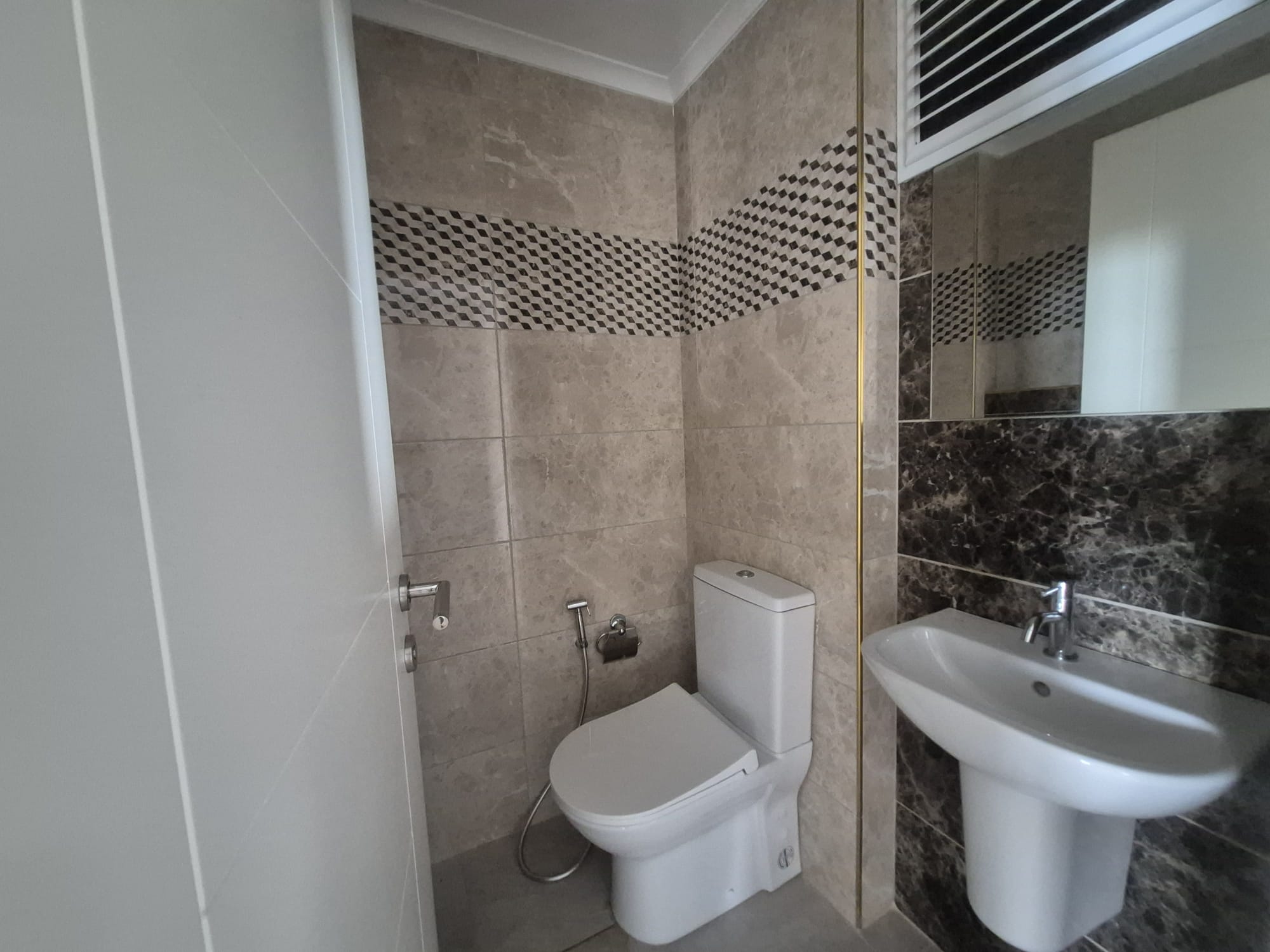 SÖĞÜTLÜ PANAROMA SİTESİ KİRALIK DAİRE